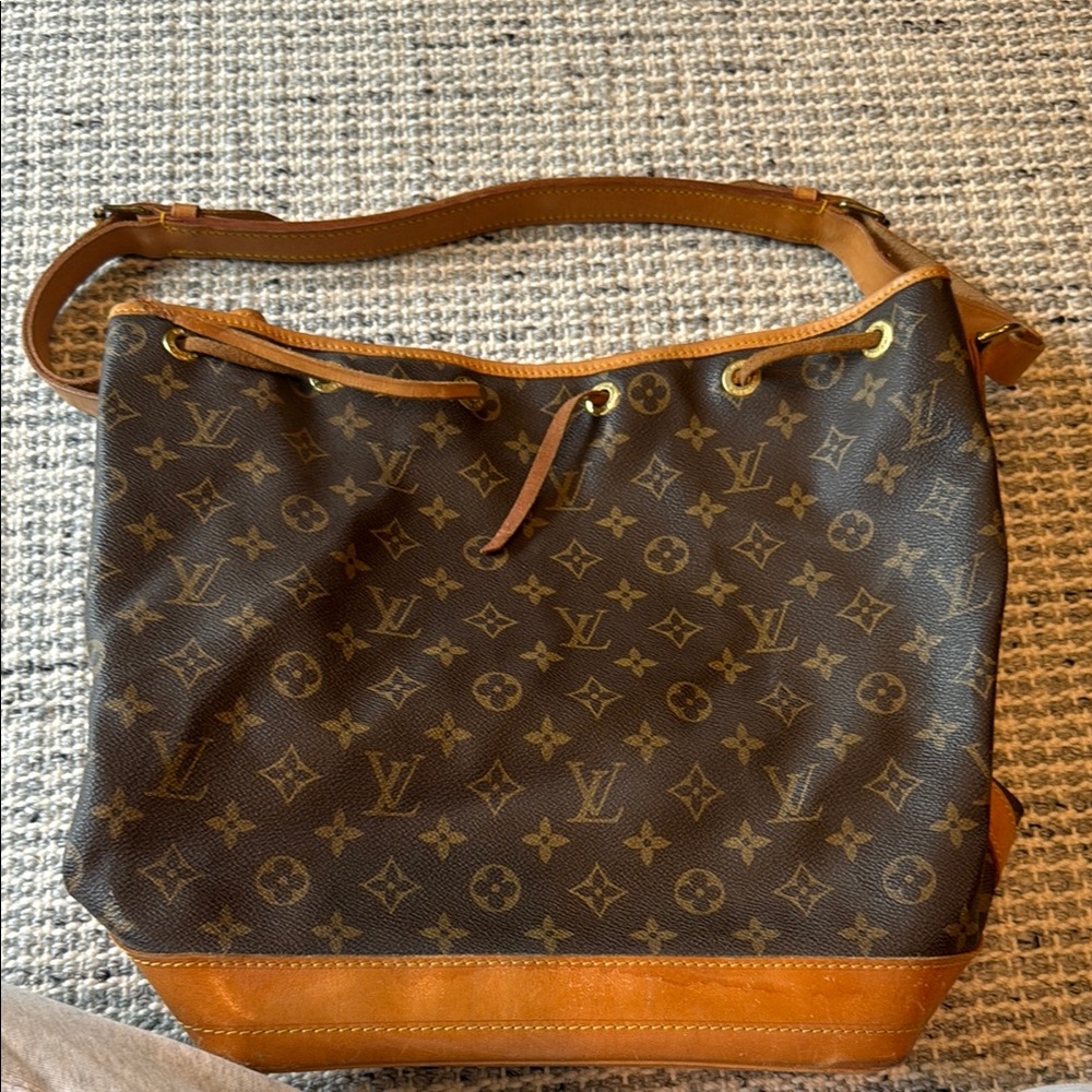 Vintage Louis Vuitton Brown Monogram Shoulder Noe Bag